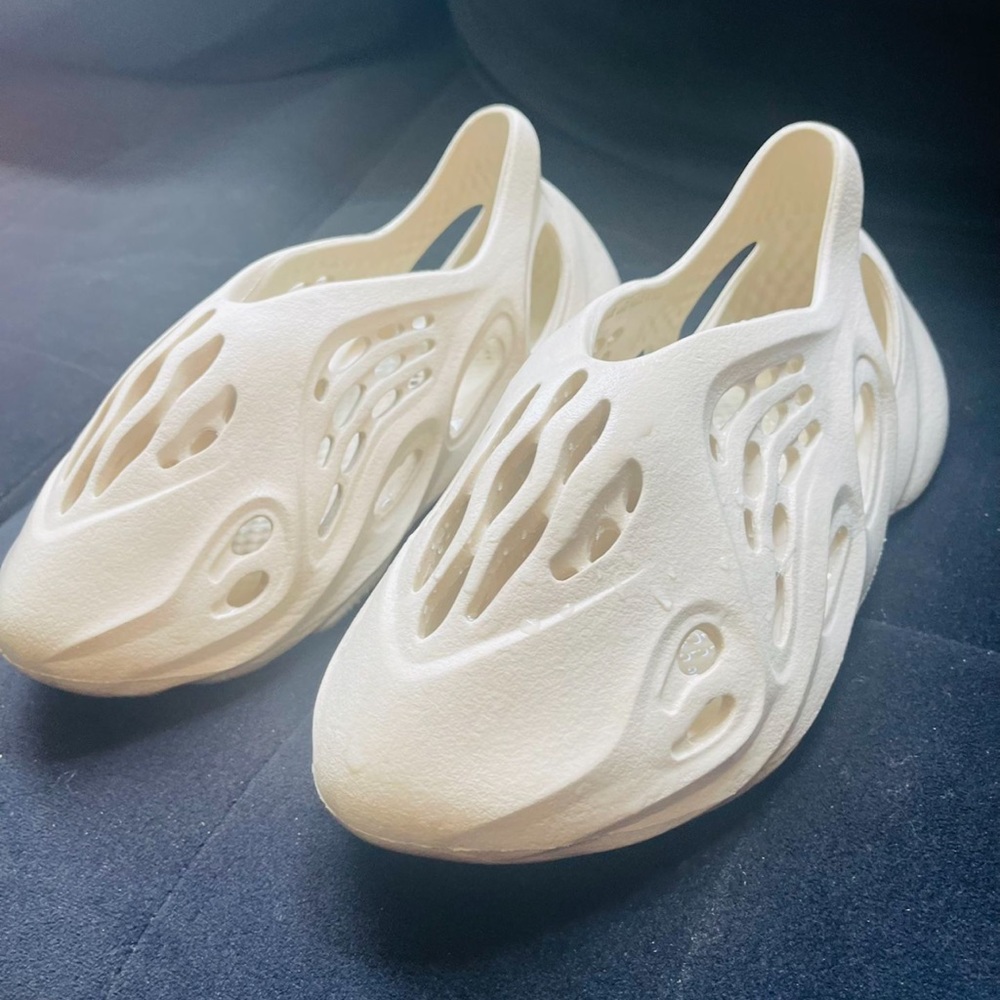 Yeezy foam slides